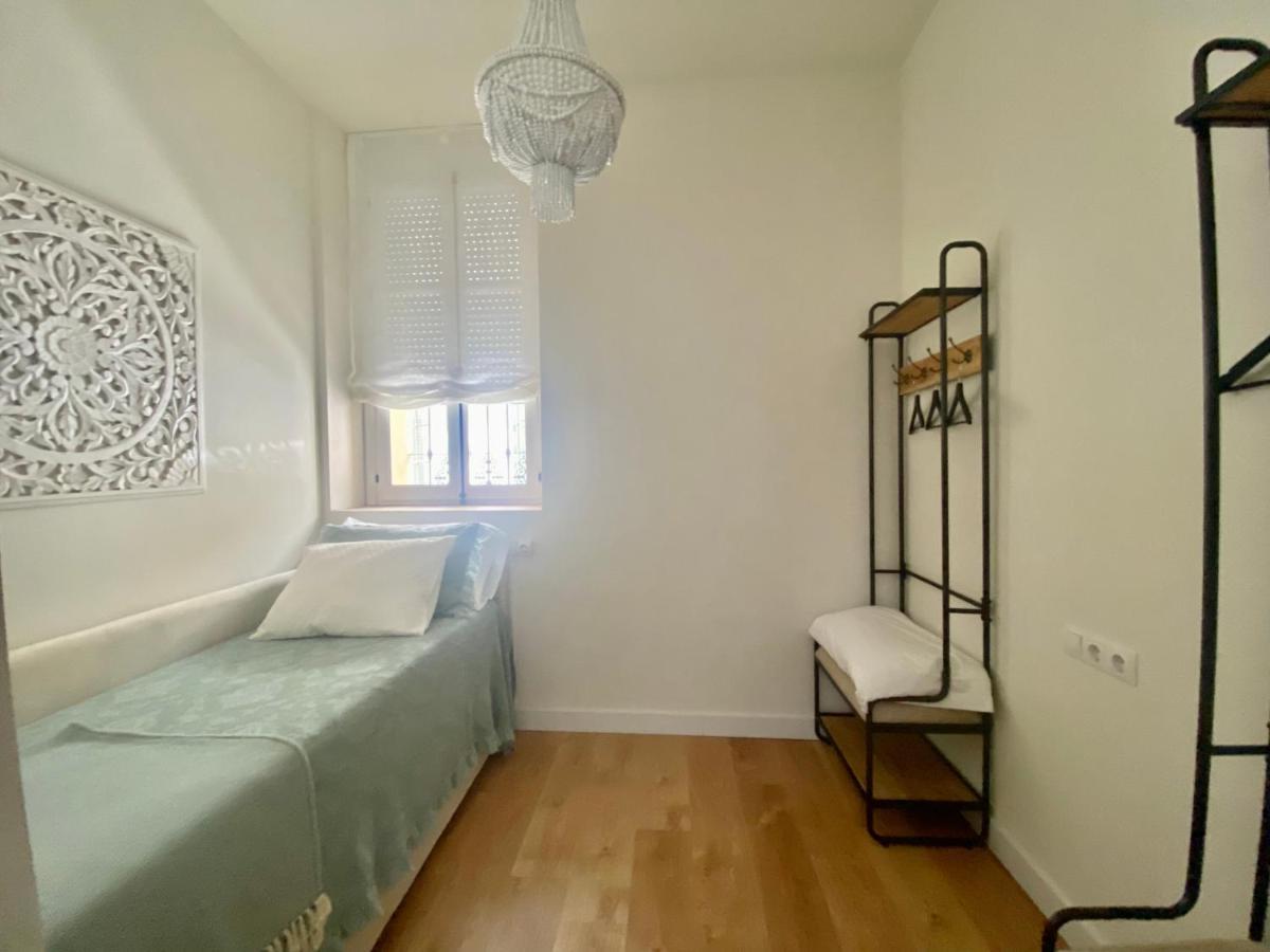 Hidden Gem Pasquin In Mercado Apartment *